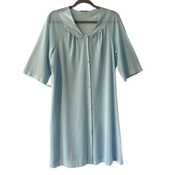 Vassarette L vintage classic silky nylon covered button robe light blue - Picture 1 of 6